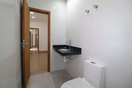 Casa à venda com 132m², 4 quartos e 3 vagasBanheiro Suíte 1