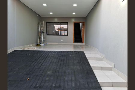 Casa à venda com 3 quartos, 132m² em Parque das Nações, Santo André