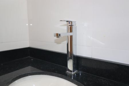 Casa à venda com 132m², 4 quartos e 3 vagasBanheiro Suíte 1