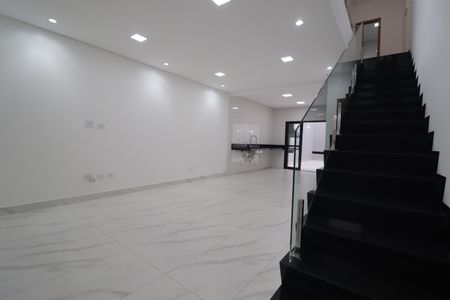 Casa à venda com 132m², 4 quartos e 3 vagasSala