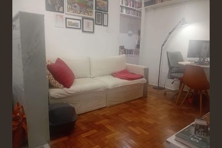 Apartamento à venda com 35m², 1 quarto e sem vaga