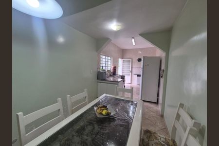 Casa à venda com 581m², 3 quartos e 4 vagas