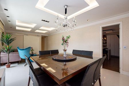 Apartamento à venda com 4 quartos, 160m² em Icaraí, Niterói