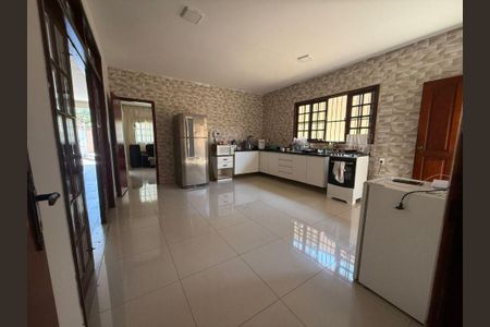 Casa à venda com 4 quartos, 219m² em Piratininga, Niterói