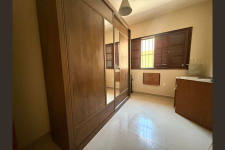 Casa à venda com 4 quartos, 219m² em Piratininga, Niterói