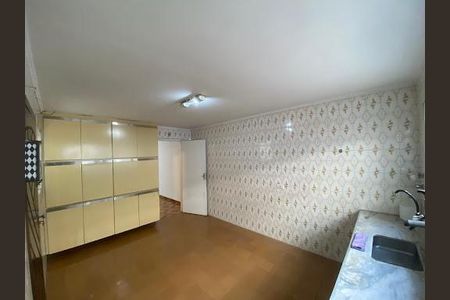 Casa à venda com 3 quartos, 265m² em Bosque da Saúde, São Paulo