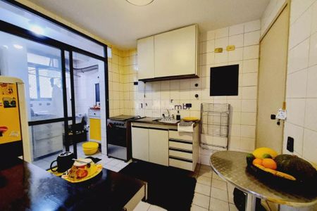 Apartamento à venda com 3 quartos, 74m² em Jardim Morumbi, São Paulo