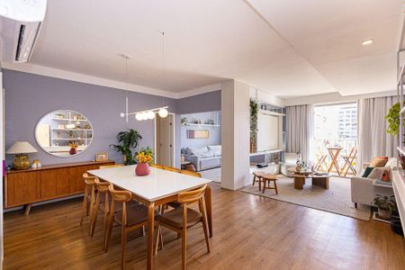 Apartamento à venda com 4 quartos, 248m² em Icaraí, Niterói