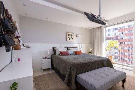 Apartamento à venda com 4 quartos, 248m² em Icaraí, Niterói