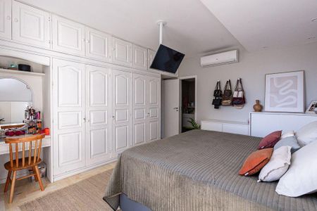 Apartamento à venda com 4 quartos, 248m² em Icaraí, Niterói