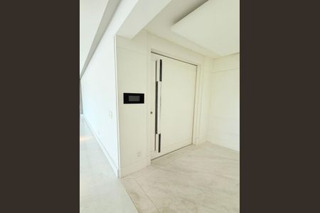 Apartamento à venda com 4 quartos, 256m² em Vila Cordeiro, São Paulo