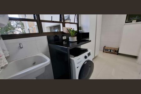 Apartamento à venda com 193m², 3 quartos e 3 vagas