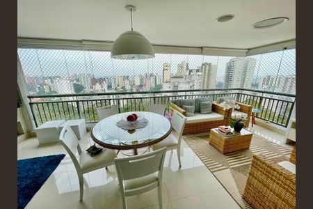 Apartamento à venda com 122m², 2 quartos e 2 vagas