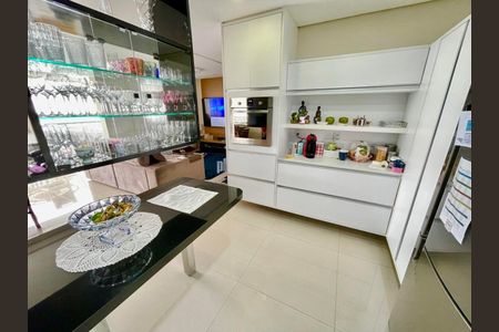 Apartamento à venda com 122m², 2 quartos e 2 vagas