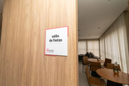 Apartamento à venda com 36m², 2 quartos e sem vagaÁrea comum - Salão de Festas