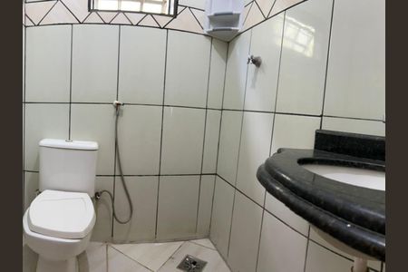 Banheiro de casa para alugar com 4 quartos, 250m² em Vila Cristina, Goiânia