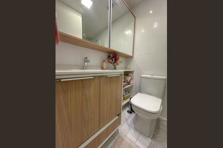 Apartamento à venda com 94m², 3 quartos e 2 vagasBanheiro Social