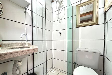 Apartamento para alugar com 189m², 4 quartos e 9 vagasBanheiro da Área de serviço 