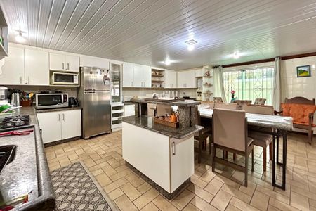 Apartamento para alugar com 189m², 4 quartos e 9 vagasCozinha 