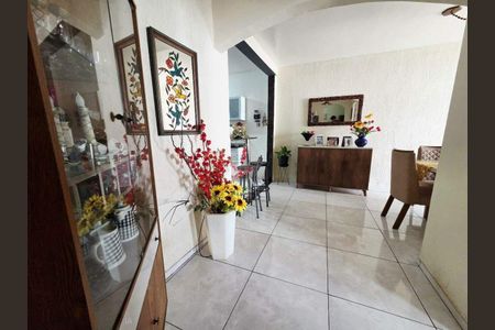 Casa à venda com 4 quartos, 170m² em Conjunto Ademar Maldonado, Belo Horizonte