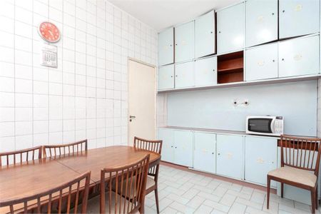 Apartamento à venda com 220m², 3 quartos e 2 vagas