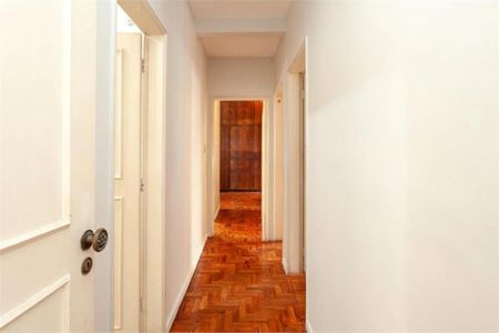 Apartamento à venda com 220m², 3 quartos e 2 vagas