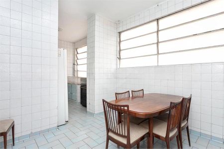 Apartamento à venda com 3 quartos, 220m² em Jardim Paulista, São Paulo