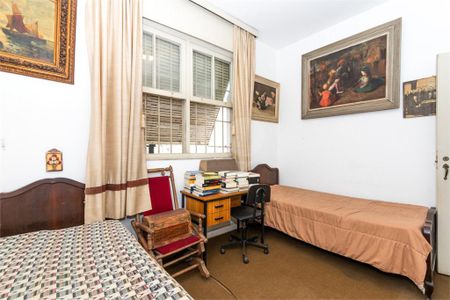 Casa à venda com 5 quartos, 350m² em Jardim Paulistano, São Paulo