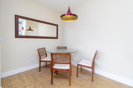 Apartamento à venda com 40m², 1 quarto e 1 vaga Apartamento à venda com 40m², 1 quarto e 1 vagaSala