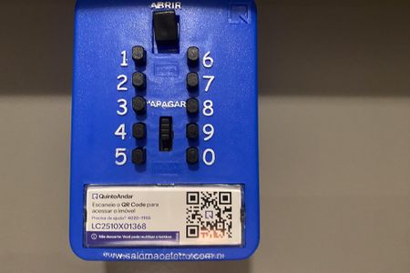 Studio à venda com 33m², 1 quarto e sem vaga Studio à venda com 33m², 1 quarto e sem vagaLockbox instalada Cod_LC2510x01368