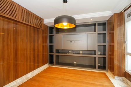 Apartamento à venda com 350m², 3 quartos e 2 vagasSala de Tv