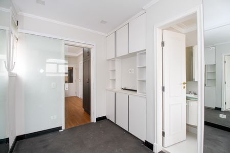 Apartamento à venda com 350m², 3 quartos e 2 vagasQuarto de Serviço