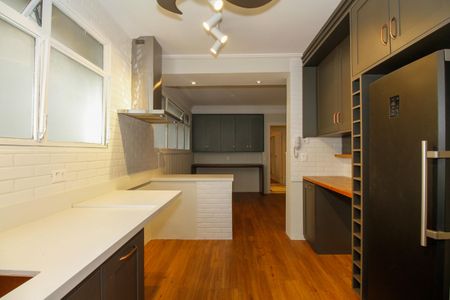 Apartamento à venda com 350m², 3 quartos e 2 vagasCozinha