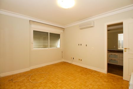 Apartamento à venda com 350m², 3 quartos e 2 vagasSuíte 3