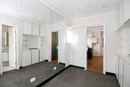 Apartamento à venda com 350m², 3 quartos e 2 vagasQuarto de Serviço