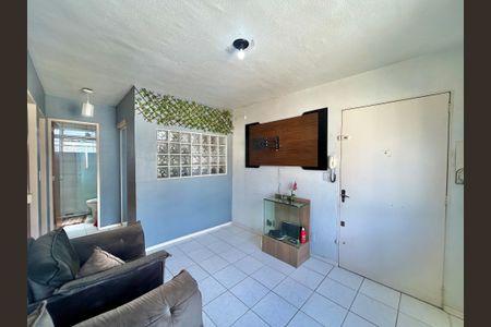 Sala de apartamento para alugar com 2 quartos, 47m² em Canudos, Novo Hamburgo