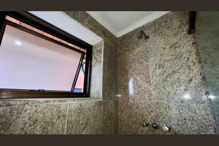 Apartamento à venda com 173m², 3 quartos e 3 vagasBanheiro da Suíte 2