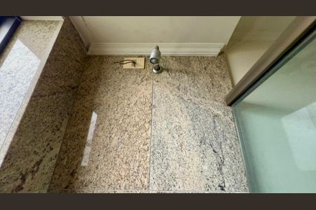 Apartamento à venda com 173m², 3 quartos e 3 vagasBanheiro da Suíte 1