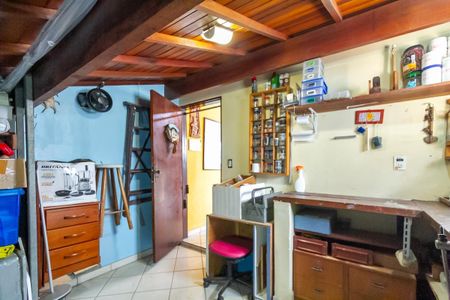 Casa à venda com 215m², 3 quartos e 2 vagasOficina