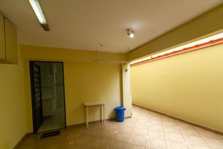 Casa à venda com 215m², 3 quartos e 2 vagasVista da Área de Serviço