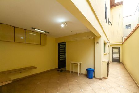 Casa à venda com 215m², 3 quartos e 2 vagasQuintal e Churrasqueira