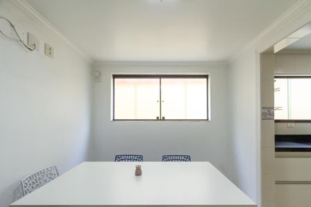 Casa à venda com 215m², 3 quartos e 2 vagasCopa