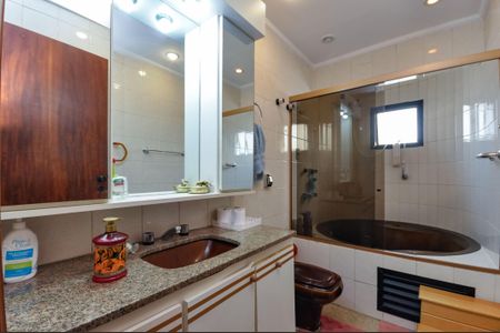 Apartamento à venda com 140m², 3 quartos e 2 vagas Apartamento à venda com 140m², 3 quartos e 2 vagasBanheiro Social