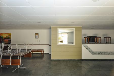 Apartamento à venda com 140m², 3 quartos e 2 vagas Apartamento à venda com 140m², 3 quartos e 2 vagasÁrea Comum - Salão de Festas