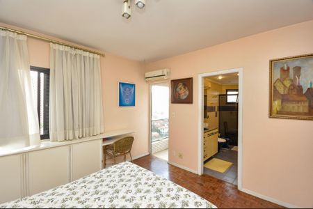 Apartamento à venda com 140m², 3 quartos e 2 vagas Apartamento à venda com 140m², 3 quartos e 2 vagasQuarto 1 Suíte