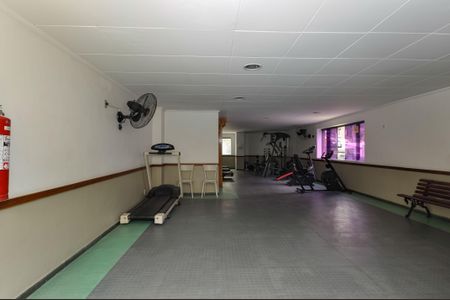 Apartamento à venda com 140m², 3 quartos e 2 vagas Apartamento à venda com 140m², 3 quartos e 2 vagasÁrea Comum - Academia