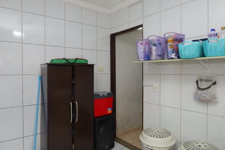 Casa à venda com 168m², 3 quartos e 2 vagasÁrea de Serviço