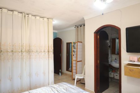 Casa à venda com 168m², 3 quartos e 2 vagasQuarto 3 - Suíte