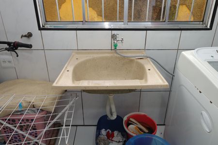 Casa à venda com 168m², 3 quartos e 2 vagasÁrea de Serviço