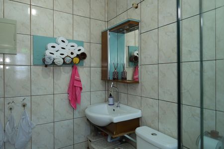 Casa à venda com 168m², 3 quartos e 2 vagasBanheiro 1 - Suíte